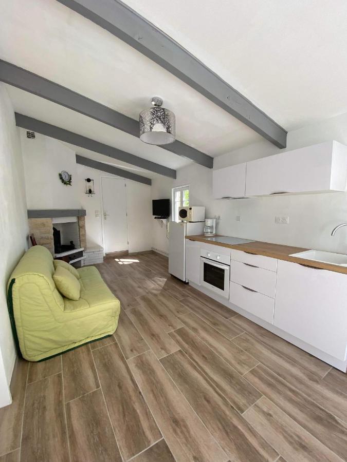 Maison Bord De Lac De Charmes Bannes  Exteriör bild